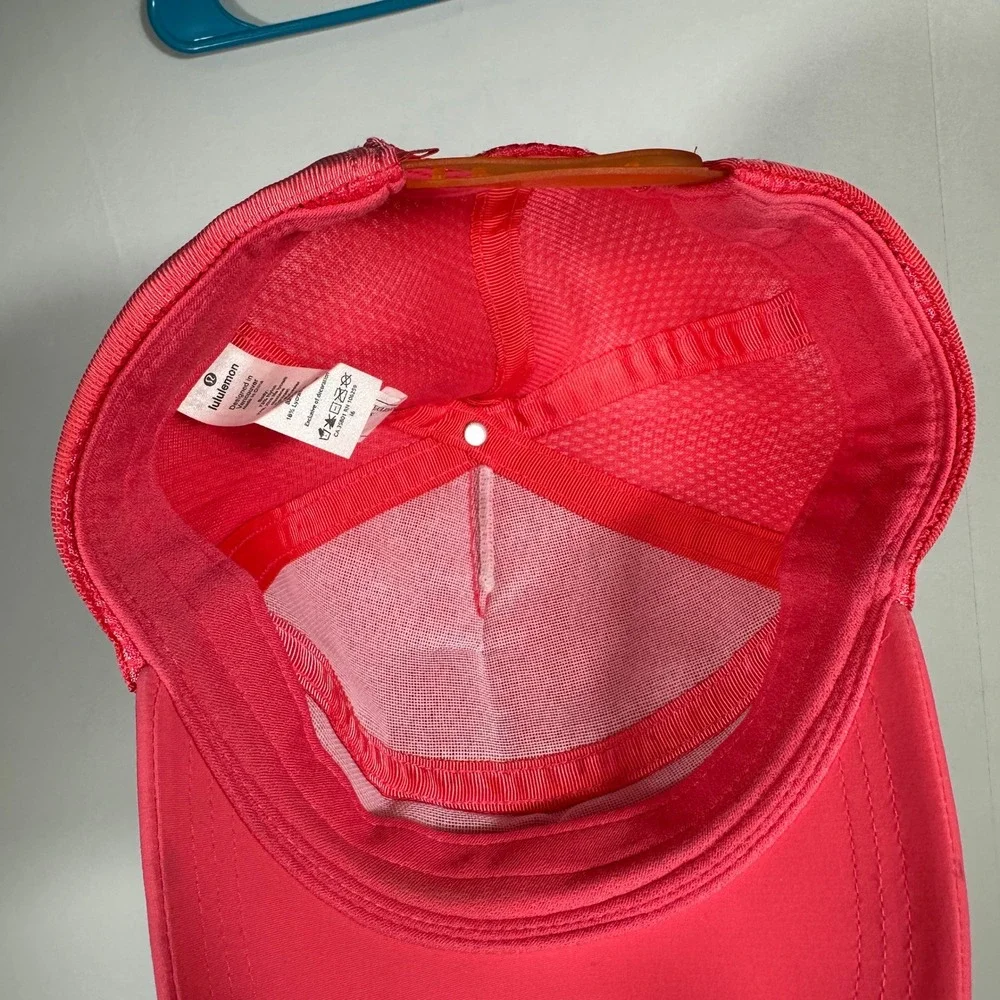 Lululemon neon pink